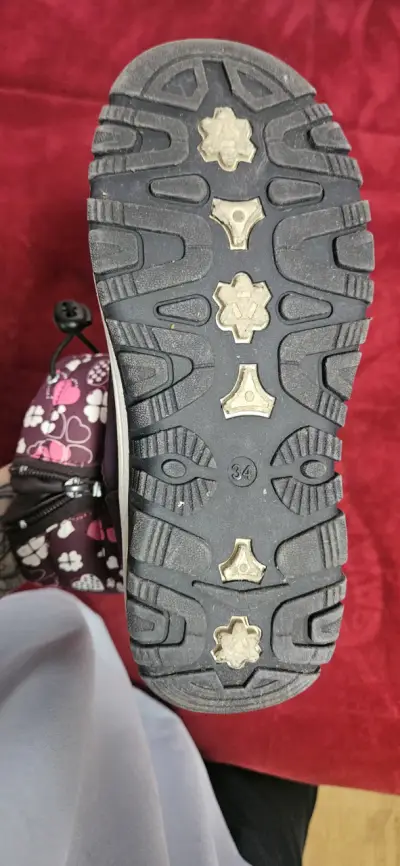 Botas de invierno para niña con diseño floral - miniatura 4