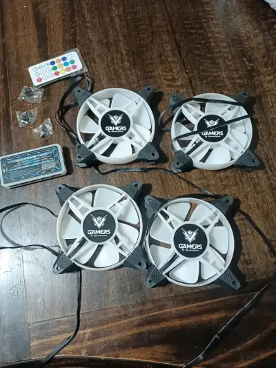 Gabinete de PC blanco con panel de vidrio - miniatura 2