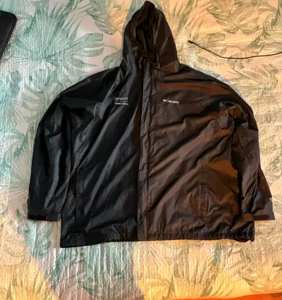 Chaqueta impermeable Columbia negra - miniatura 1