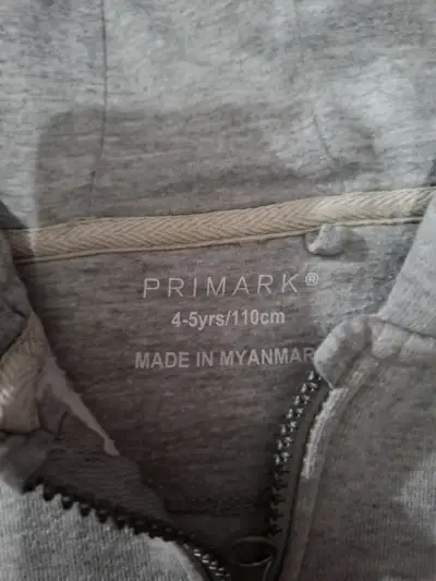Polerón gris Primark para niños 4-5 años - miniatura 1