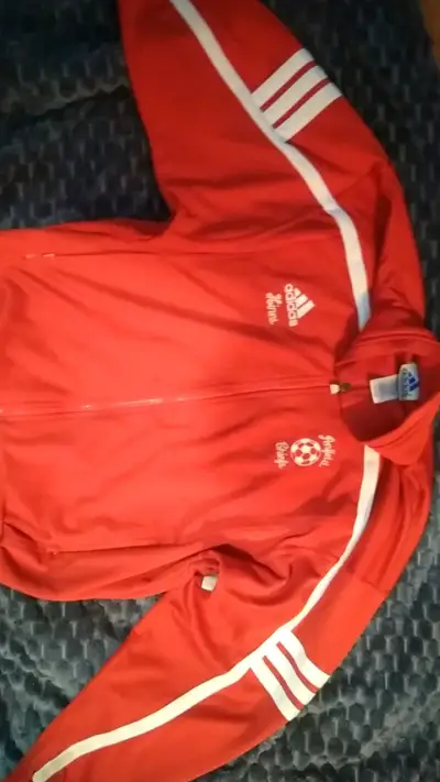 Chaqueta deportiva Adidas roja con logo - miniatura 1