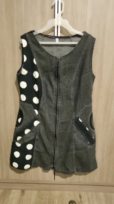 Vestido de mezclilla con lunares - miniatura 1