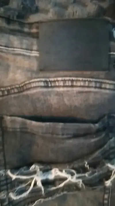 Jeans desgastados de mezclilla negra - miniatura 3