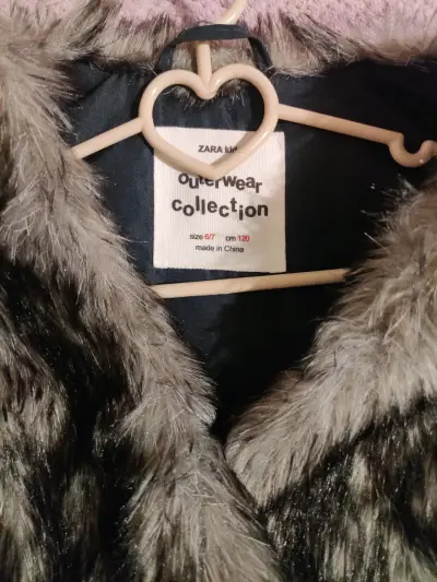 Chaleco de piel sintética Zara para niña - miniatura 2