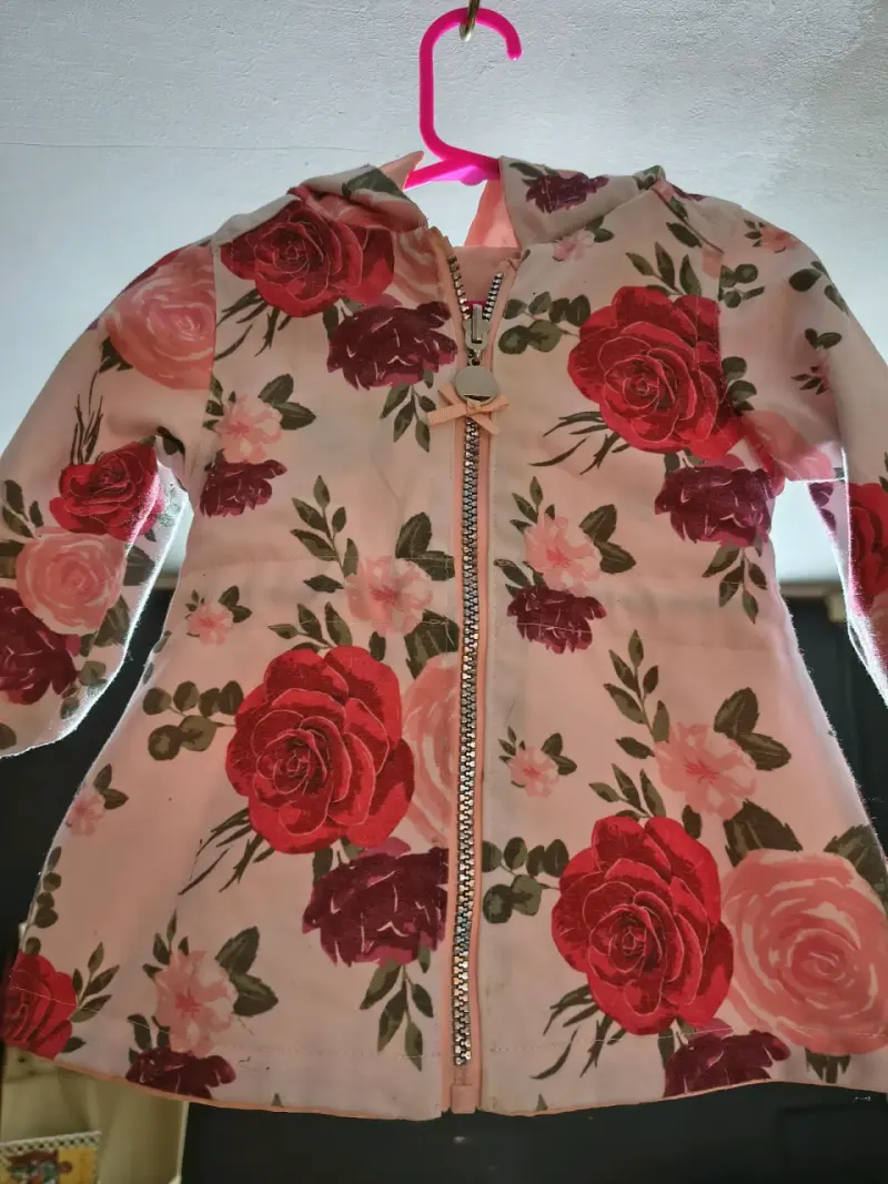 Chaqueta infantil con diseño floral reversible - 1