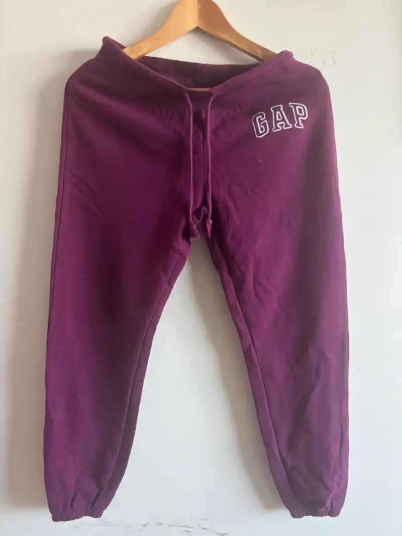 Pantalones deportivos morados GAP para mujer - 1