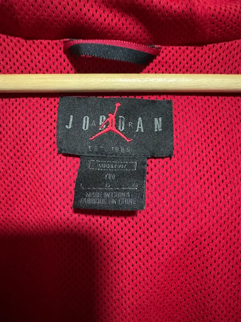 Cortavientos Nike y Jordan - 3