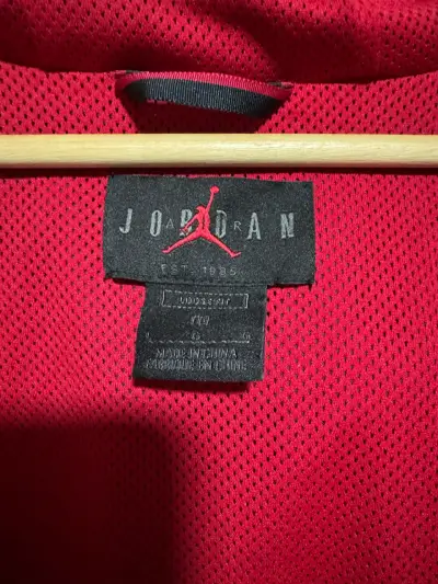 Cortavientos Nike y Jordan - miniatura 3