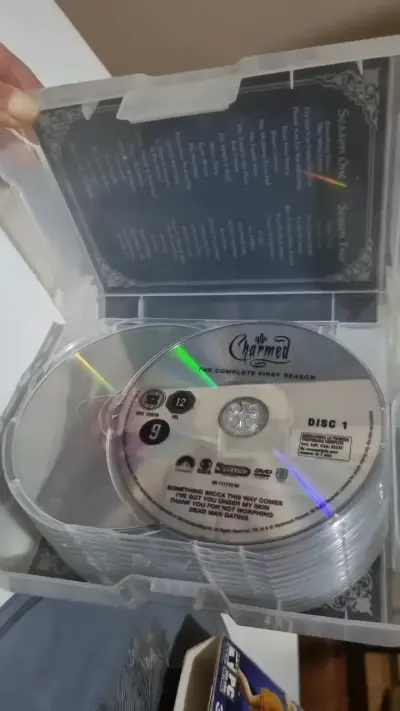 Colección DVD Charmed Temporadas 1-4 - miniatura 2