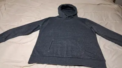 Polerón con capucha gris oscuro para hombre - miniatura 1
