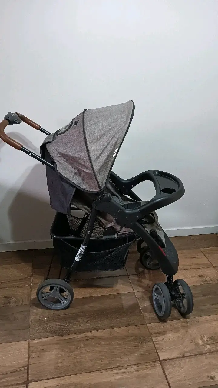 Coche de bebé Infanti plegable gris - 1