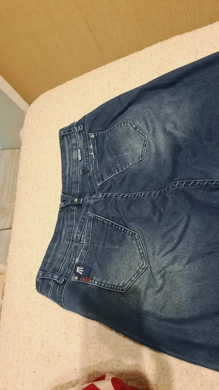 Jeans azul oscuro marca Mohicano - 2