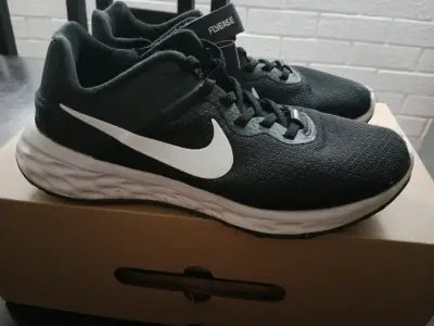Zapatillas flyase Nike originales - miniatura 4