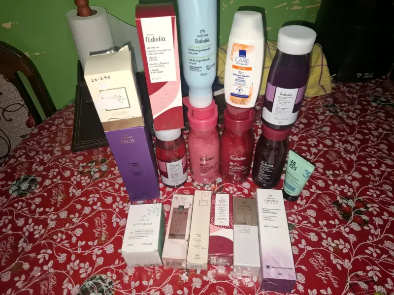 Lote de productos Natura y Avon variados - 3