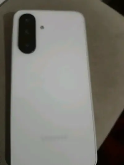 Smartphone Android con pantalla grande - miniatura 2