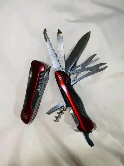 Navaja suiza multiusos roja - miniatura 1