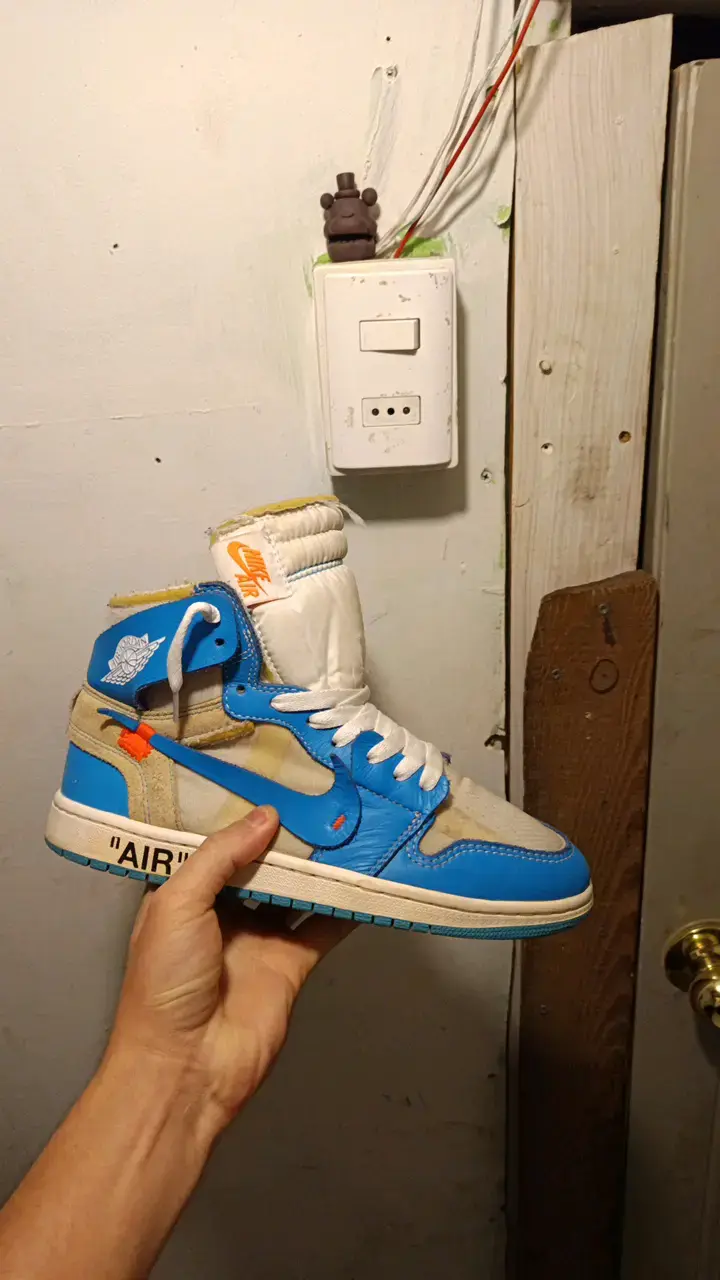 Jordan x Off-white UNC - 1
