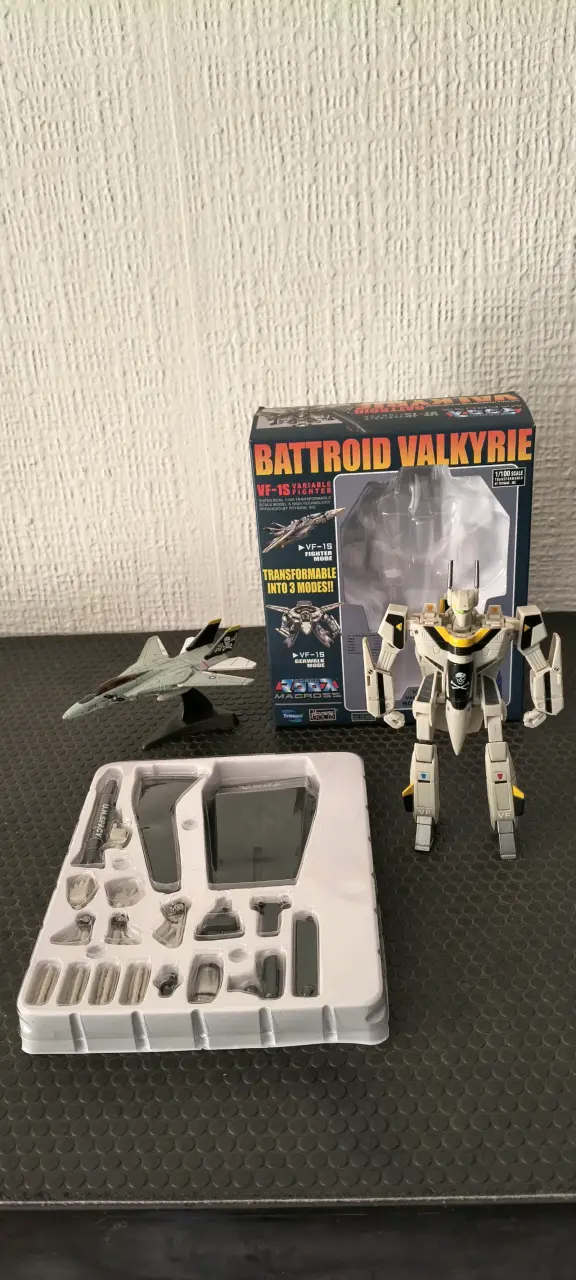 Figura transformable Battroid Valkyrie VF-1S - 5
