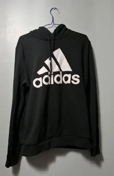 Polerón negro Adidas con capucha - miniatura 1