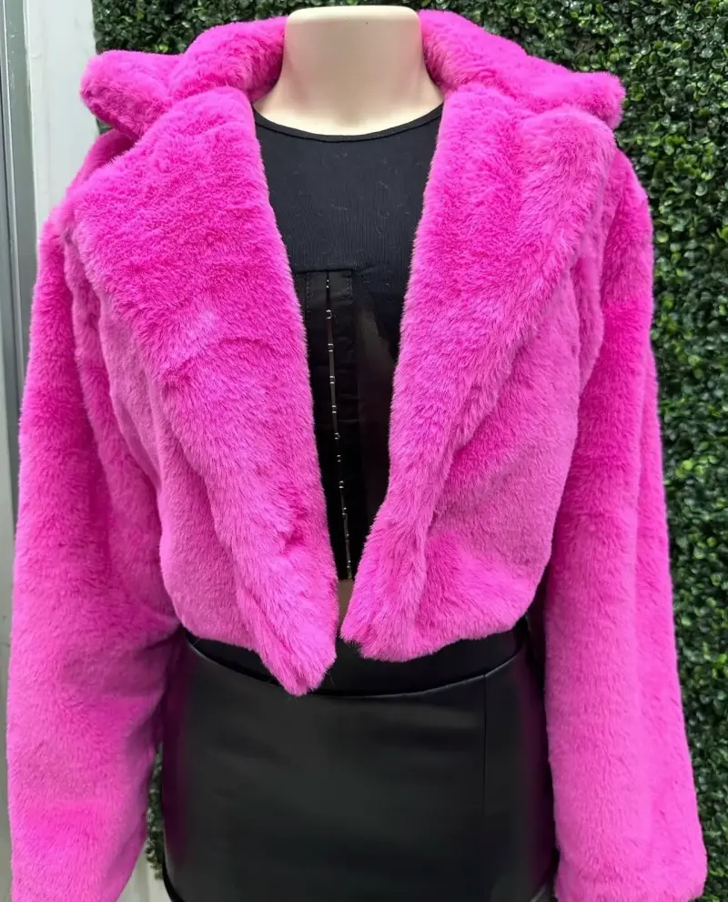 Chaqueta de peluche fucsia para mujer