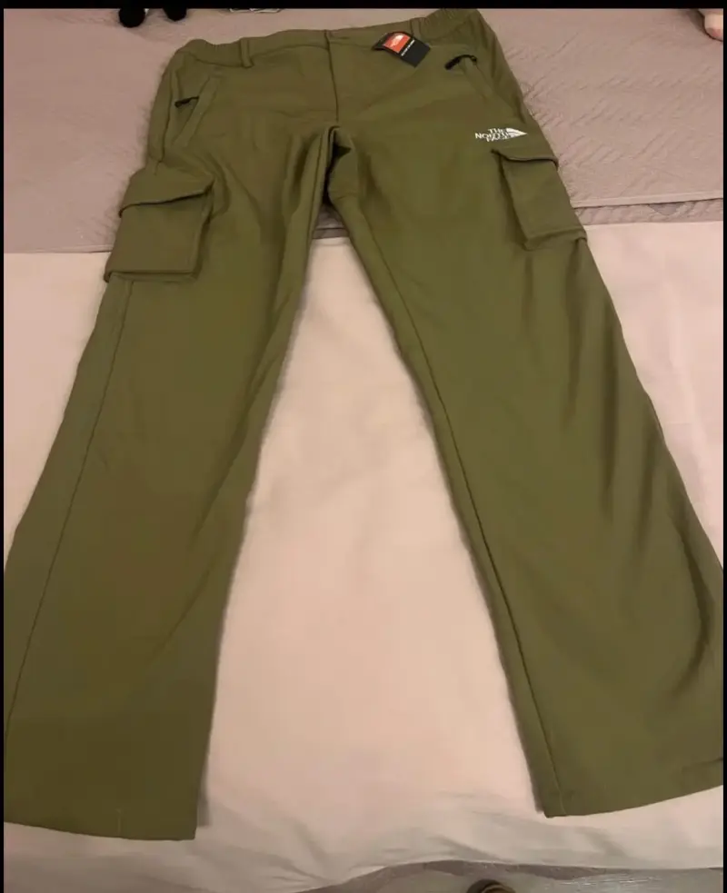 Pantalones cargo The North Face verdes