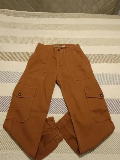 Pantalones cargo marrones talla 36 - miniatura 2