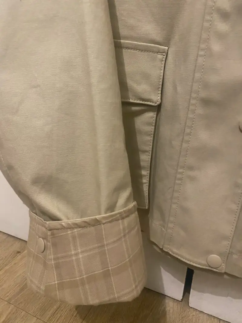 Chaqueta beige con cuello de cotelé UNIQLO - 3