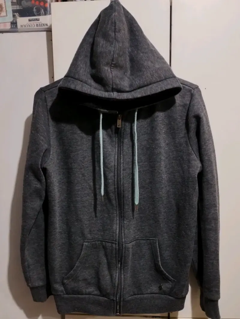 Polerón con capucha gris unisex