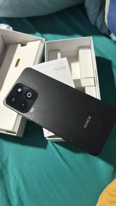 Smartphone Honor X6b 5G negro semi usado - miniatura 4
