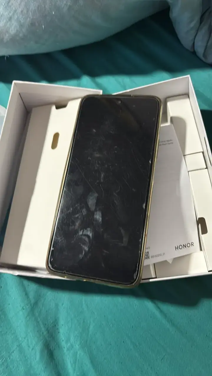 Smartphone Honor X6b 5G negro semi usado - 5