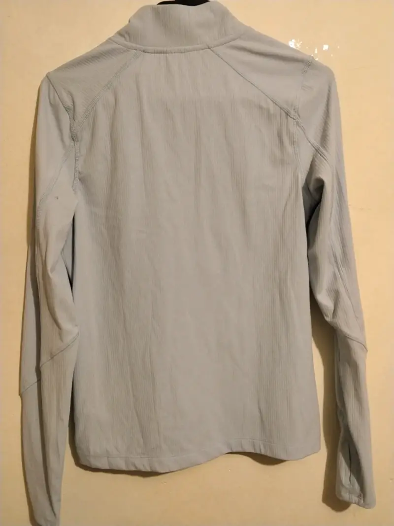 Polera deportiva gris con cierre mondetta - 2