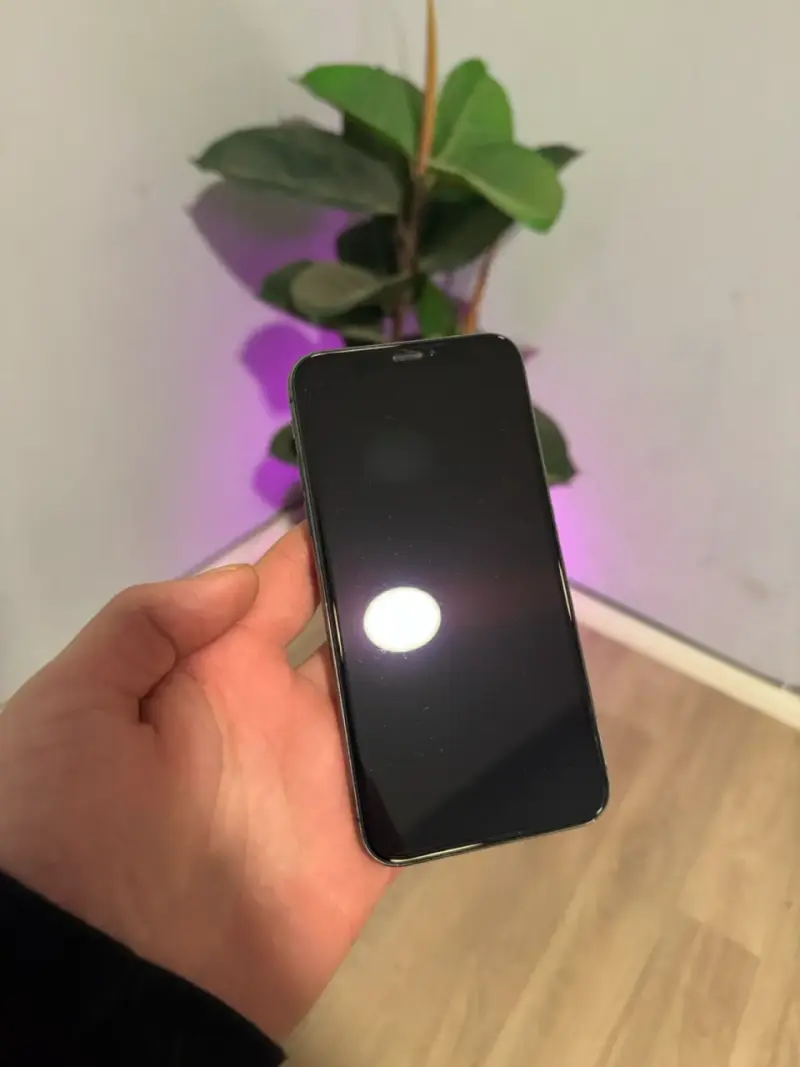 iPhone X en buen estado color negro - 2