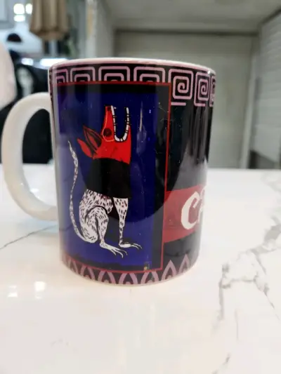 Taza de cerámica con diseño artístico - miniatura 1