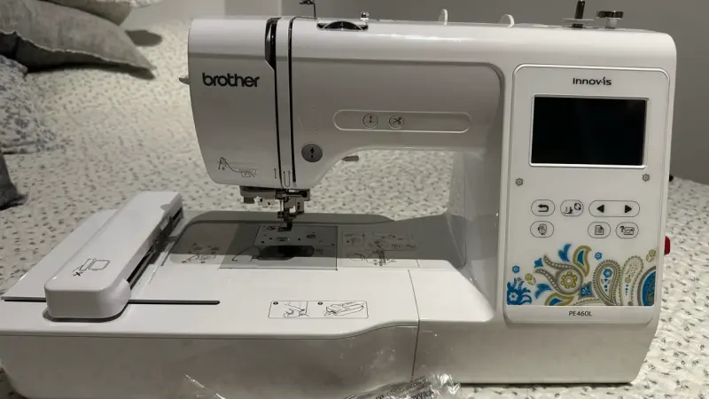 Máquina bordadora Brother Innov-is pe460L - 5