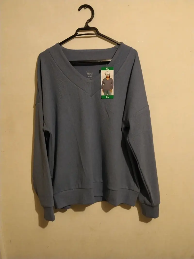 Suéter azul Felina talla XL - 1