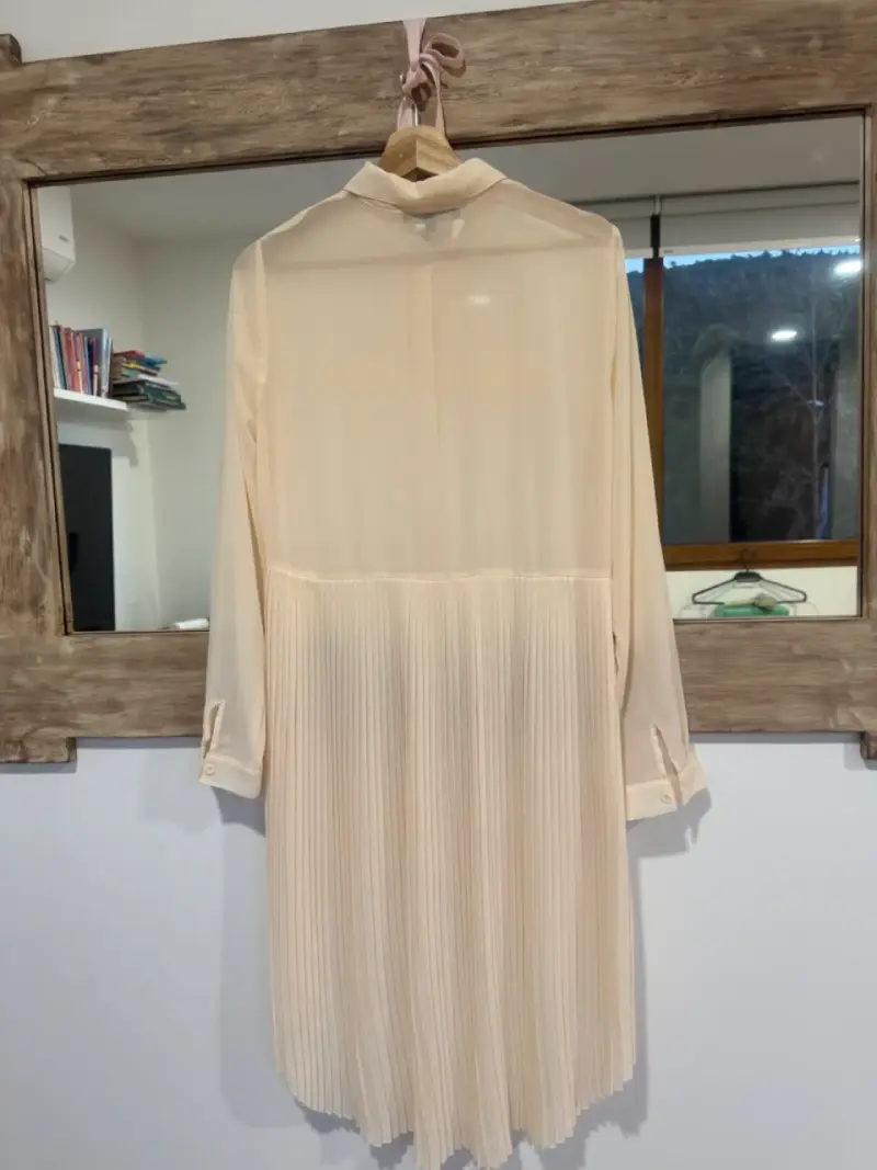 Blusa larga beige transparente elegante - 2