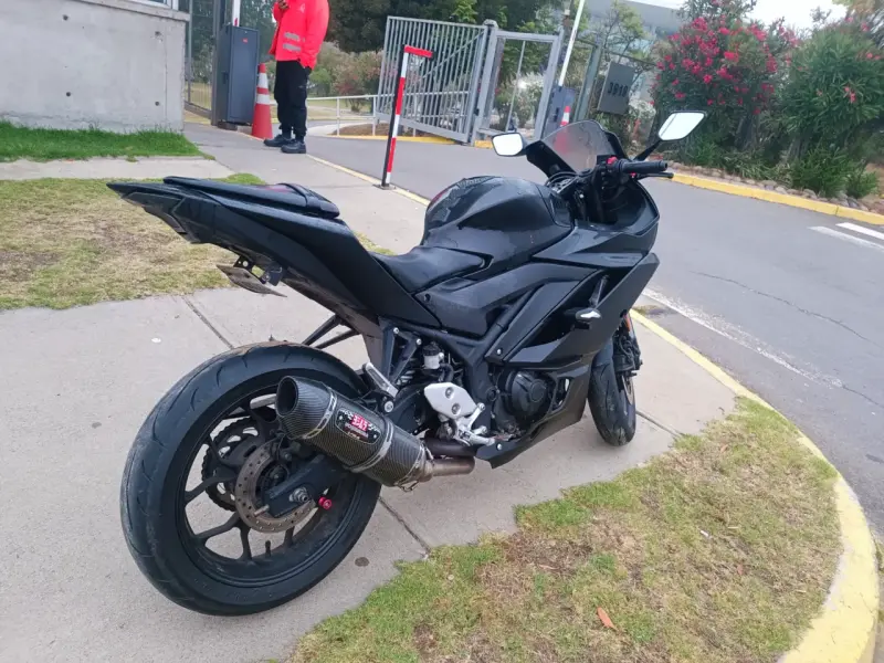 Moto Yamaha R3a 2022 - 3