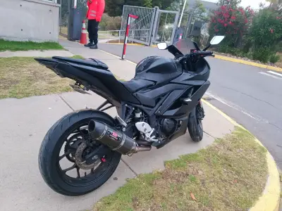 Moto Yamaha R3a 2022 - miniatura 3