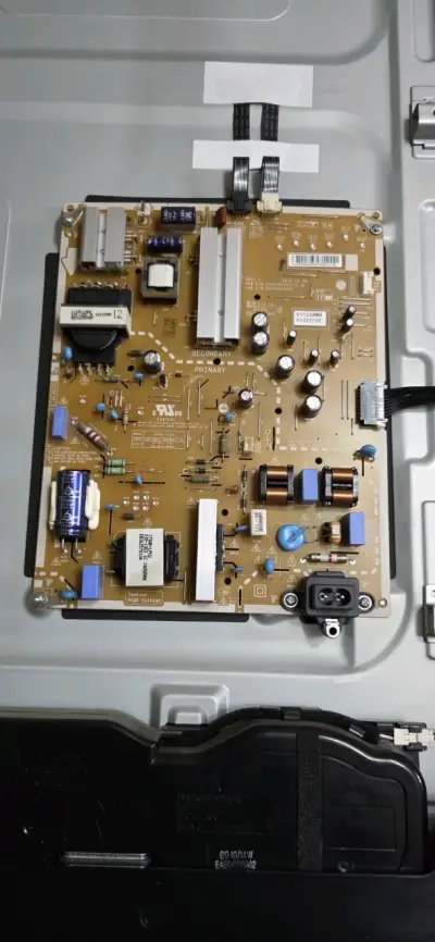 Televisor LG 55UK6550PSB 55 pulgadas - miniatura 2