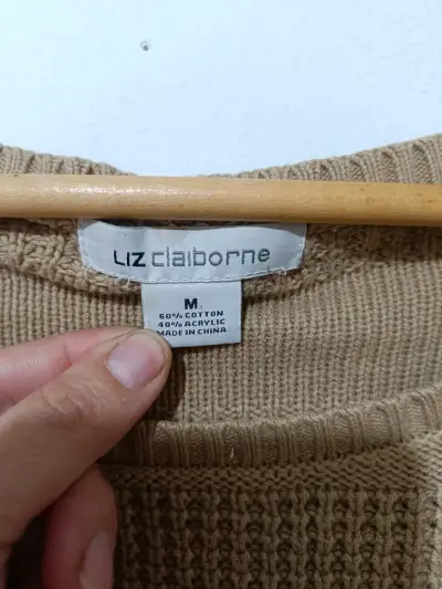 Suéter beige de punto para mujer - miniatura 2