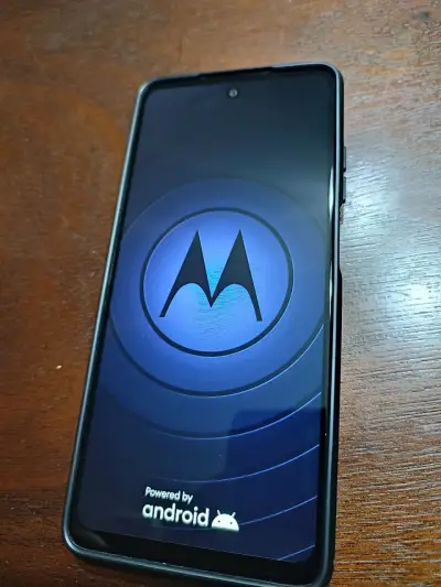 Smartphone Motorola g24 power azul en buen estado - miniatura 3