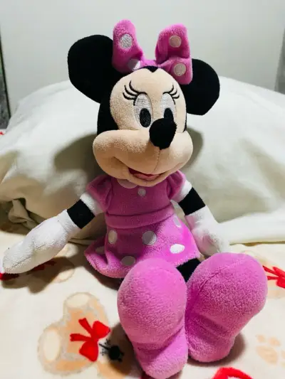 Peluche Minnie Mouse vestido rosa - miniatura 1
