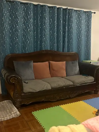 Sillón antiguo - miniatura 1