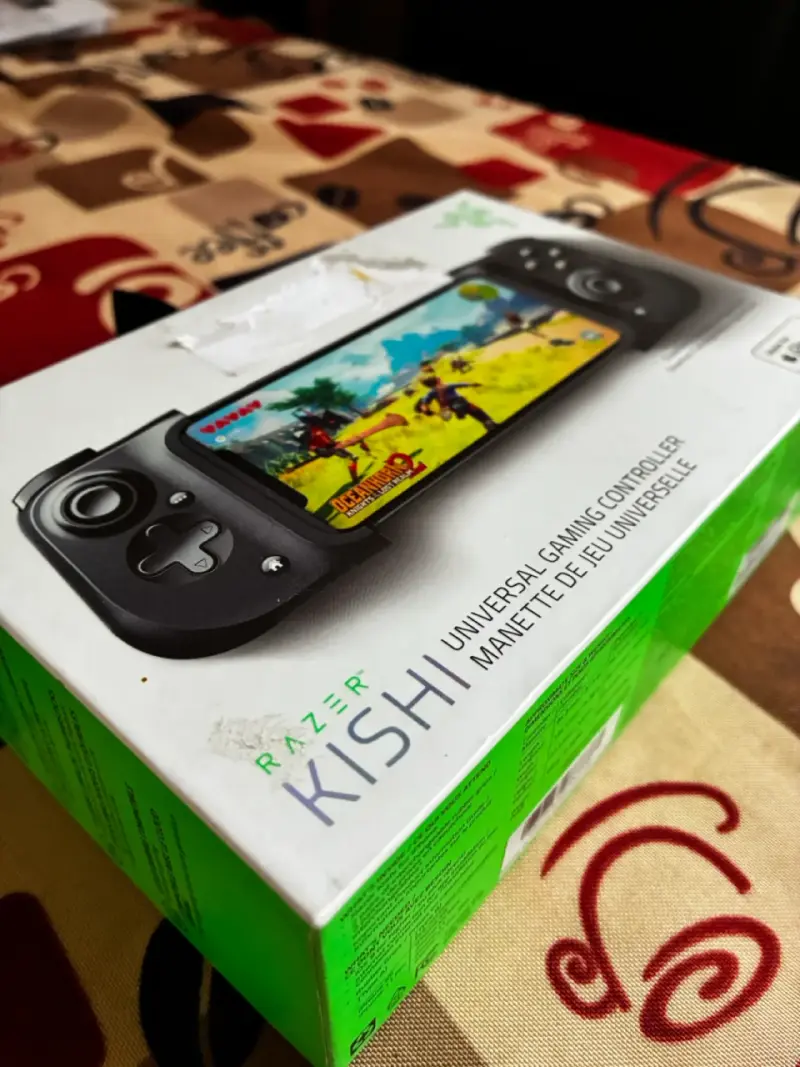Controlador de juegos Razer Kishi para iPhone - 2