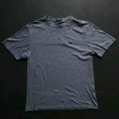 Polera Lacoste gris para hombre - miniatura 1