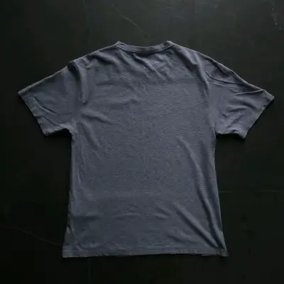 Polera Lacoste gris para hombre - miniatura 2