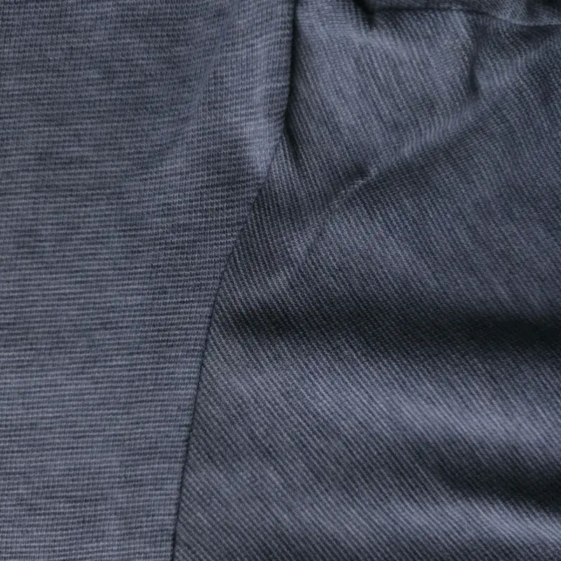 Polera Lacoste gris para hombre - 3