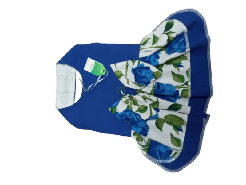 Vestido mascota azul con estampado floral
