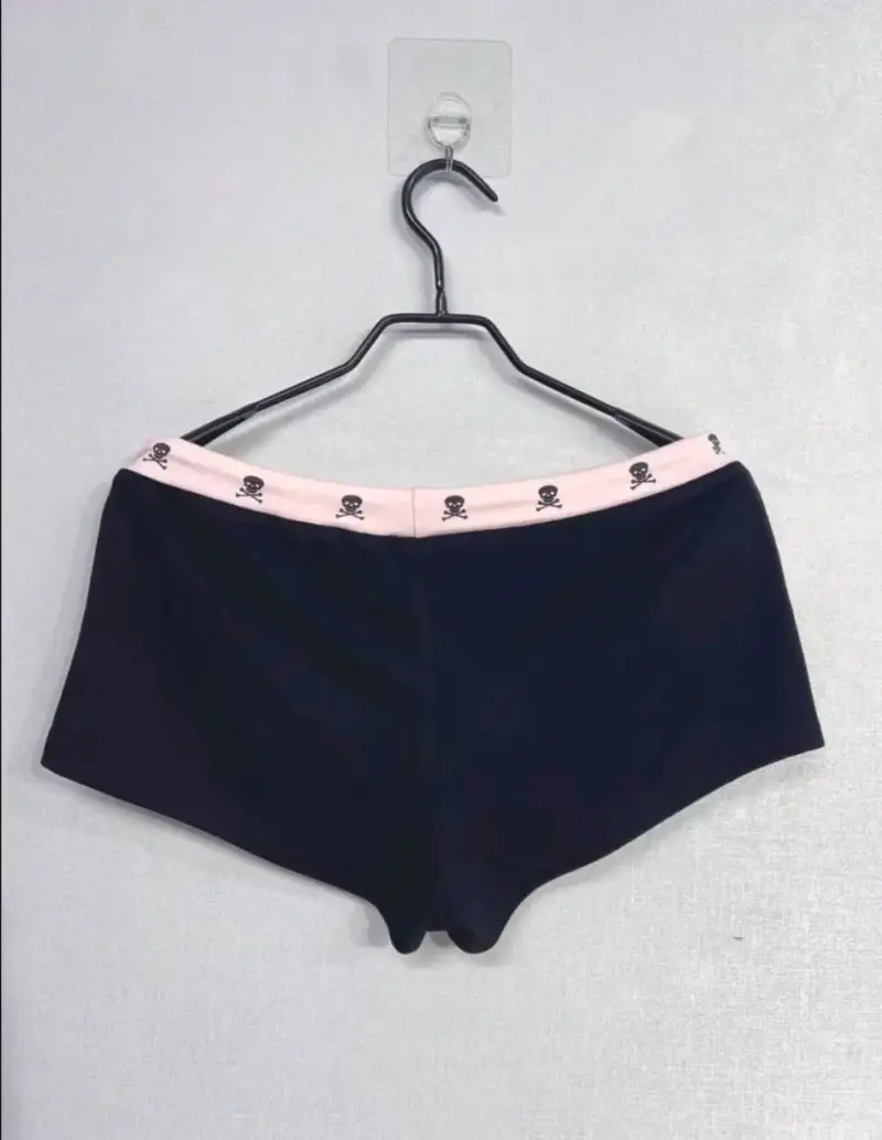Short y2k Emo - 3