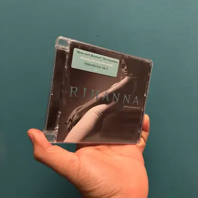 CDs de Rihanna y Bruno Mars - miniatura 2